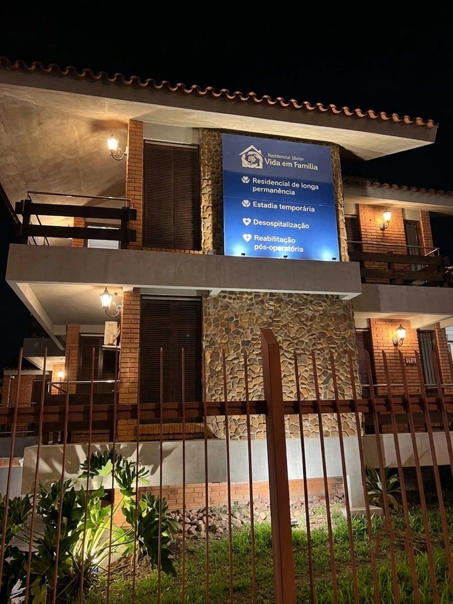 Fachada do Residencial Sênior Vida em Família, casa de repouso no bairro Noal, em Santa Maria